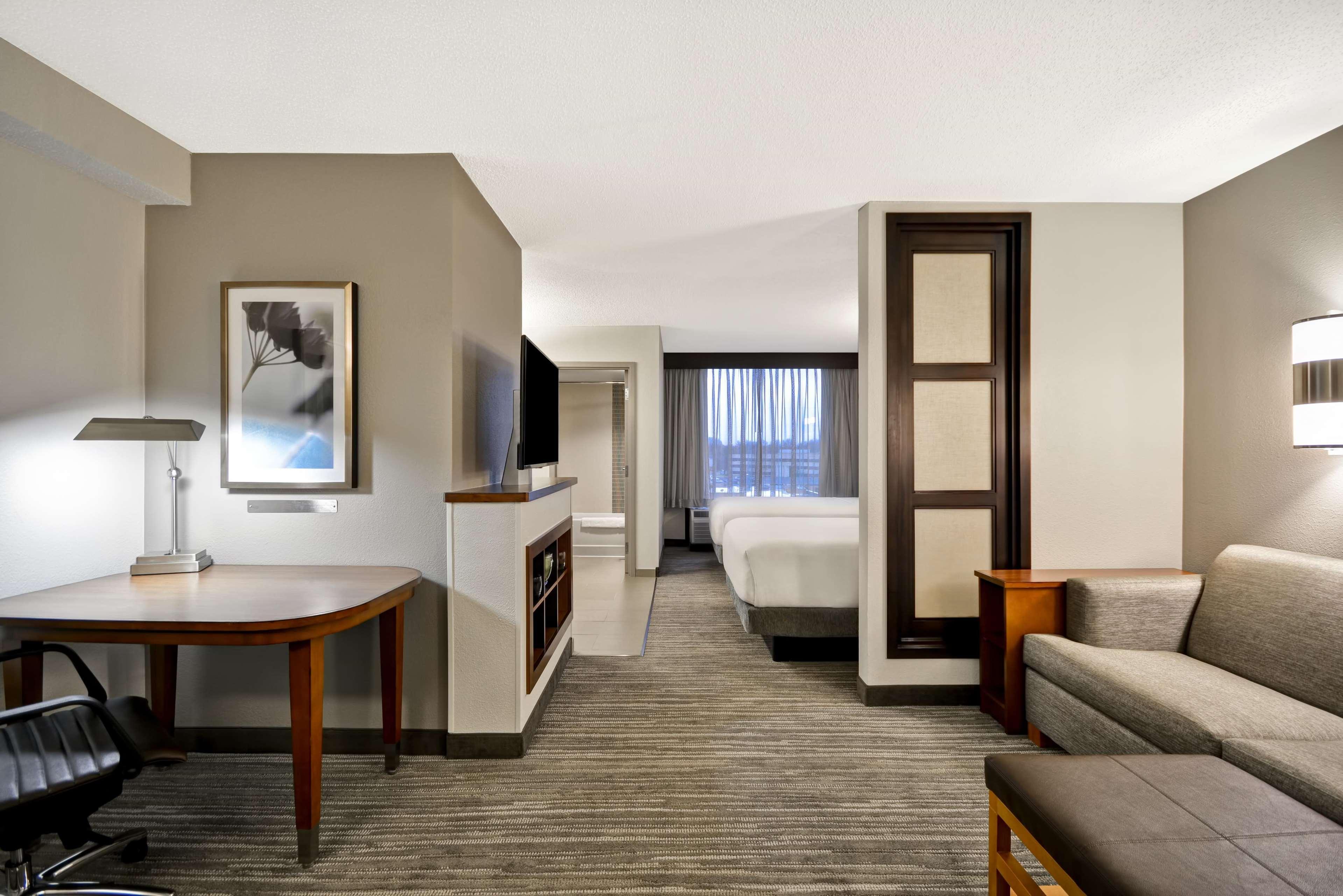 Hyatt Place Columbus Worthington Flint Exterior photo