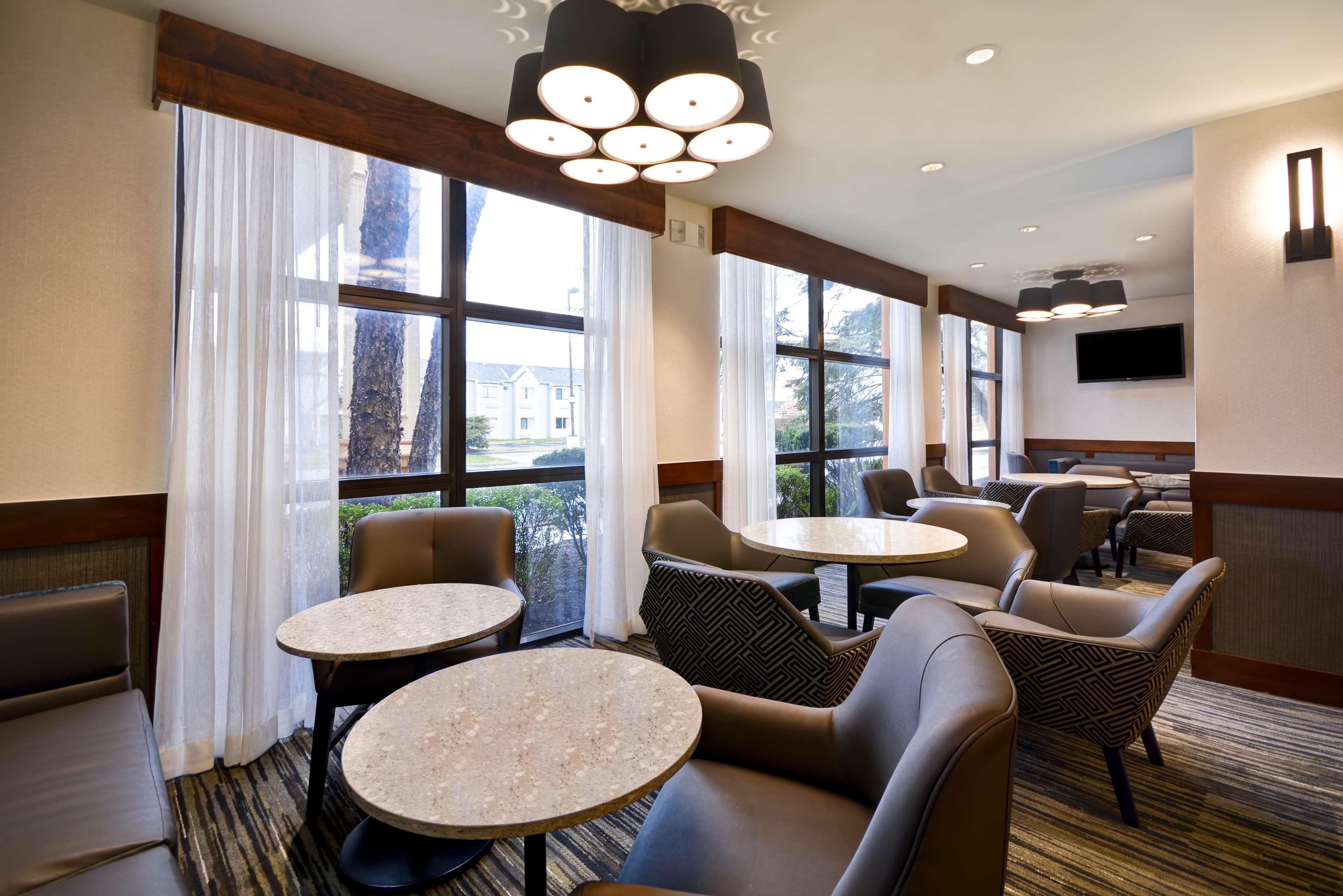 Hyatt Place Columbus Worthington Flint Exterior photo