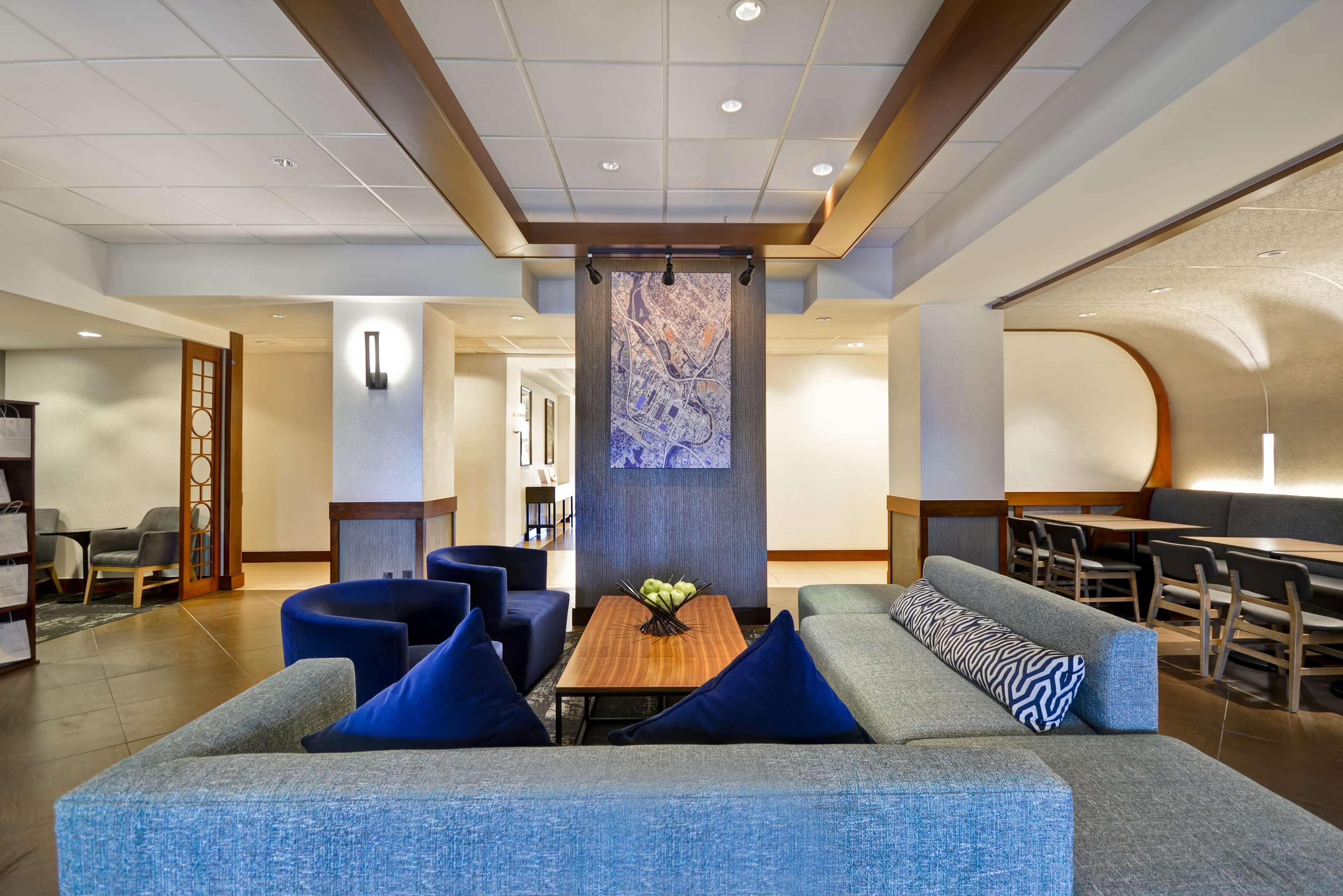 Hyatt Place Columbus Worthington Flint Exterior photo