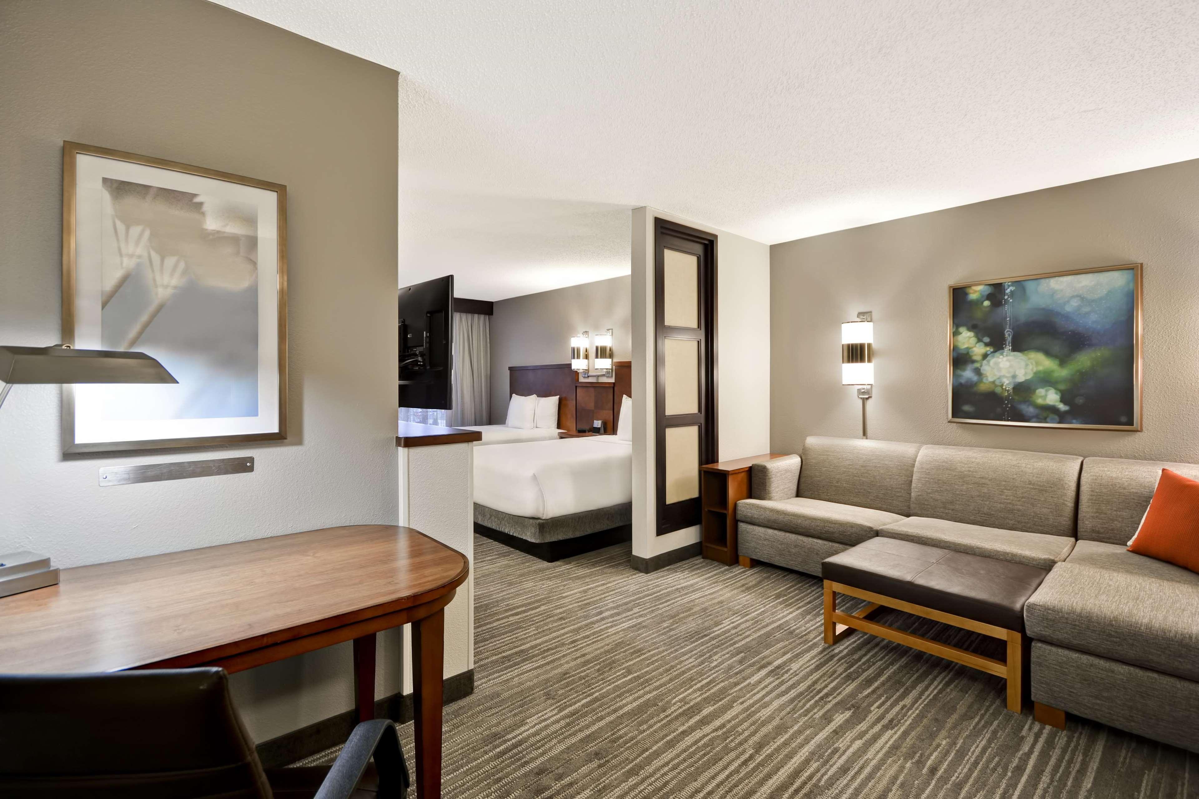 Hyatt Place Columbus Worthington Flint Exterior photo